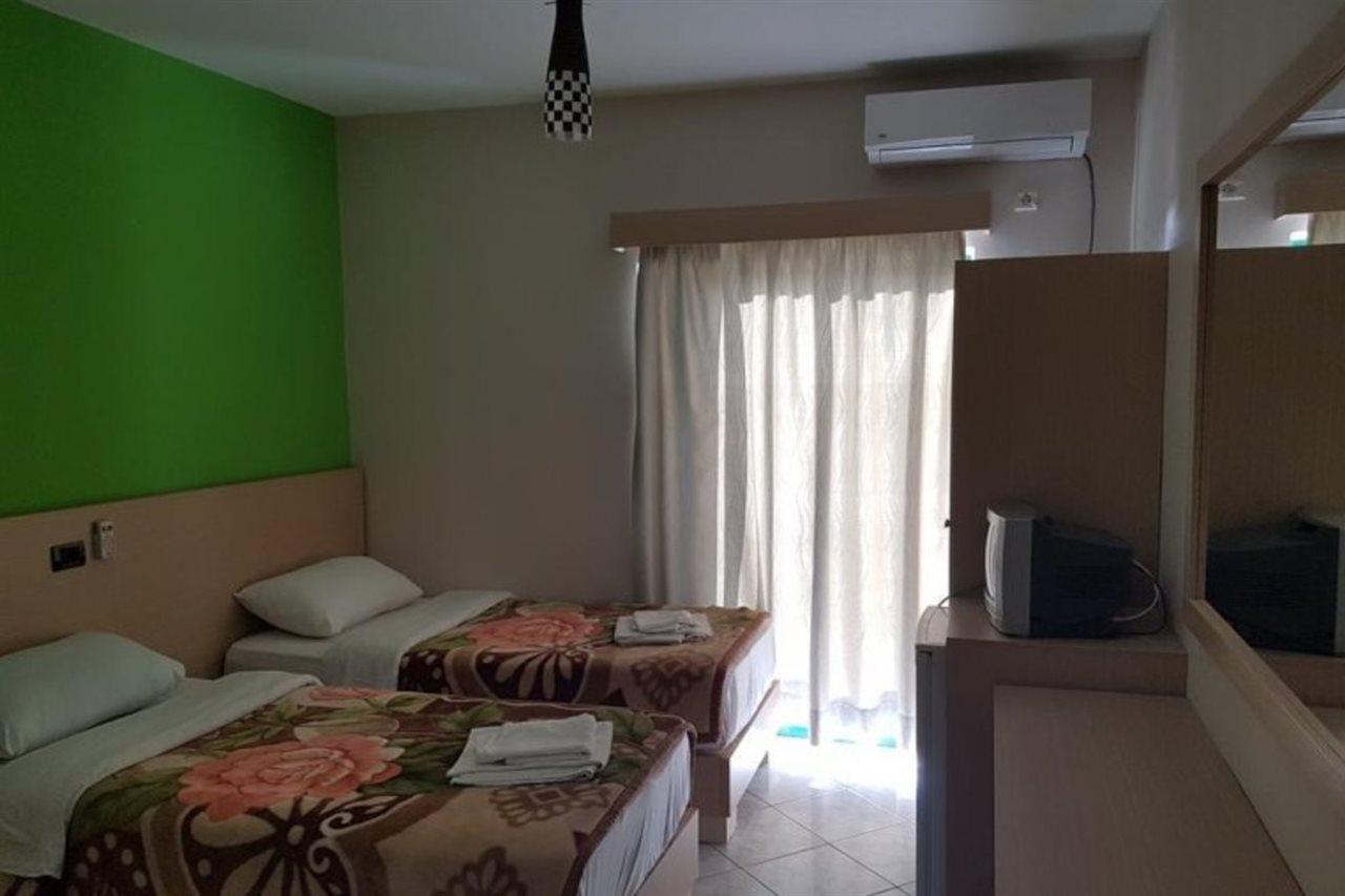 Perla Hotel Saranda Buitenkant foto