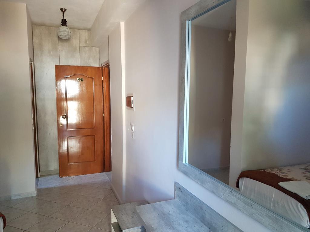 Perla Hotel Saranda Buitenkant foto