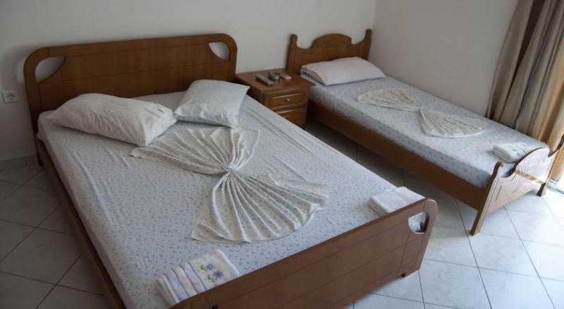 Perla Hotel Saranda Buitenkant foto