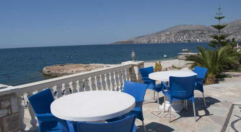 Perla Hotel Saranda Buitenkant foto